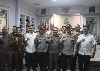 Kapolresta Kunjungi Kejaksaan dan Pengadilan Negeri Probolinggo