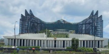 Bangunan Istana yang Menyerupai Lambang Garuda.Pancasila lagi Melindungi Rakyatnya Seperti.Benteng