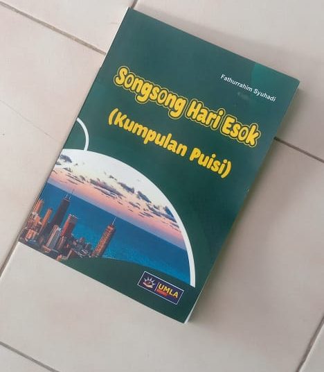 Penerbitan Buku Dengan Judul “Songsong Hari Esuk” Tebal 90 Halaman Oleh: BungFan Mosah