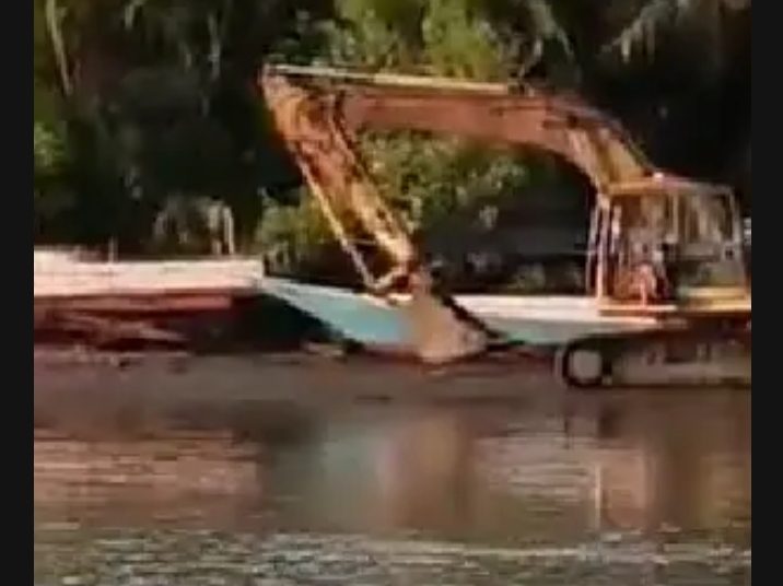 Tipiter Polres Bone Diduga Memelihara Tambang Ilegal Di Desa Cege Kecamatan Mare