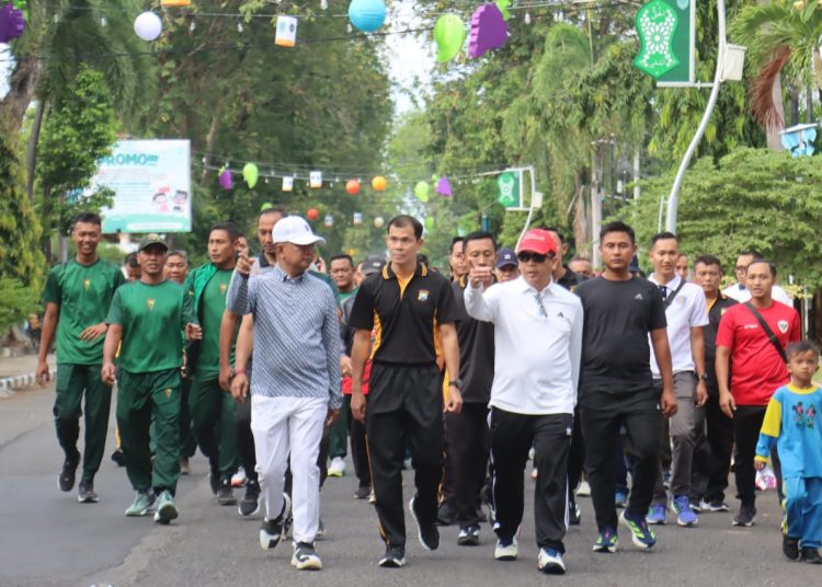 Sambut Bhayangkara Ke-79, Polres Probolinggo Kota Gelar Gebyar Jalan Santai