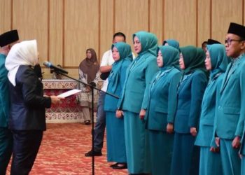 Bupati Musi Rawas Hj. Ratna Machmud Lantik dan Mengukuhkan Kepengurusan TP-PKK Musi Rawas, di Auditorium Pemkab