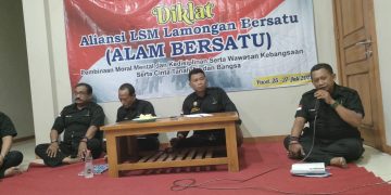 Aliansi LSM Alam Bersatu Lamongan Gelar Diklat Di Pacet