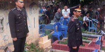 Beri Penghormatan Terakhir, Kasubbid Mulmed Pimpin Upacara Pemakaman AKP Herman Junaidi