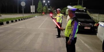 Patroli Blue Light Satlantas Polres Langkat Antisipasi Premanisme di Jalan Raya