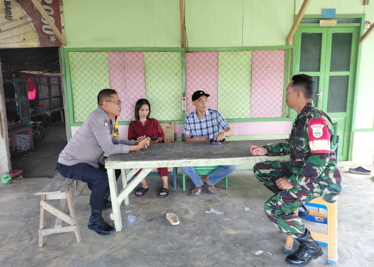 Sosialisasi call Center 110 Bhabinkamtibmas Desa Banyumas Sambangi Warga Binannya Titipkan Pesan Kamtibmas