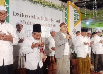 Gebyar Sholawatan Dilgelar : Kian Cetar Menggelegar Dengan Vokal Sayid Zulfikar Bak Di Atas Mercusuar
