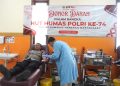 Anggota Kepolisian Polres Tuban Beserta Insan Pers dan Juga Para Ojol Melakukan Aksi Donor Darah.