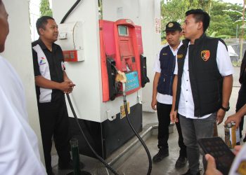 Banyaknya Keluhan Masyarakat Yang Di Duga Ada Bahan Bakar Minyak (BBM) Yang Di Oplos Satreskrim Polres Tuban Melakukan Sidak Ke beberapa SPBU Di Tuban.