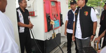 Banyaknya Keluhan Masyarakat Yang Di Duga Ada Bahan Bakar Minyak (BBM) Yang Di Oplos Satreskrim Polres Tuban Melakukan Sidak Ke beberapa SPBU Di Tuban.