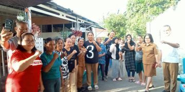 Warga Lingkungan 4 Kelurahan Pandu Kota Manado Meresmikan Jalan Lorong, ,”Mengucapkan Terima Kasih,”