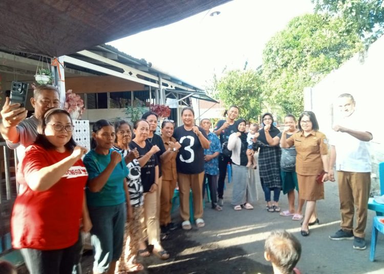 Warga Lingkungan 4 Kelurahan Pandu Kota Manado Meresmikan Jalan Lorong, ,”Mengucapkan Terima Kasih,”
