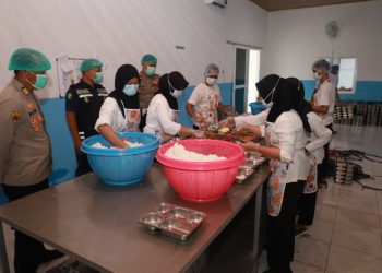 Tuban, Reportase INC – Polres Tuban melaksanakan pengawasan alur penyiapan dan penyaluran makanan bergizi gratis (MBG) di Satuan Pelayanan Pemenuhan Gizi (SPPG) Polri Yayasan Kemala Bhayangkari (YKB) 01 Tuban.