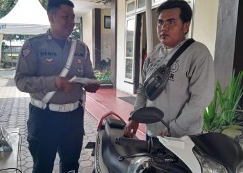 Satlantas Polres Lumajang Gelar Operasi Zebra, Masyarakat Apresiasi Kinerja Brigpol Dedis