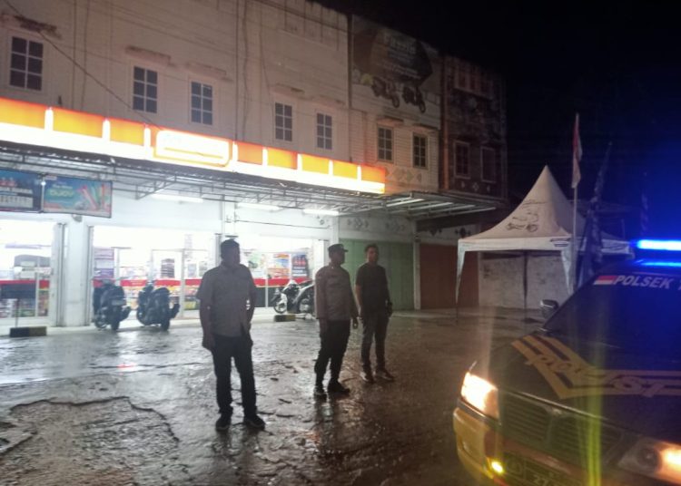 Patroli Blue Light Polres Langkat Tingkatkan Rasa Aman Warga pada Malam Hari