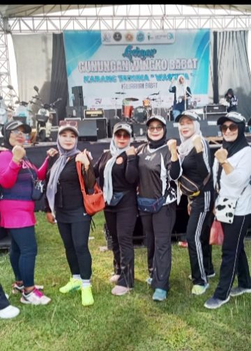 Gebyar Gunungan Wingko Babat Dihelat Ekonomi Rakyat Meningkat