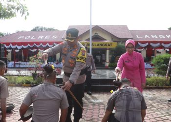 Polres Langkat Gelar Upacara Kenaikan Pangkat Perwira, Bintara dan PNS TMT 1 Januari 2026