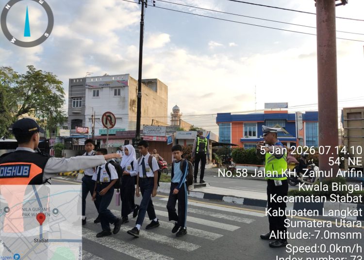 Sat Lantas Polres Langkat Hadir di Pagi Hari, Pastikan Arus Lalu Lintas Aman dan Lancar
