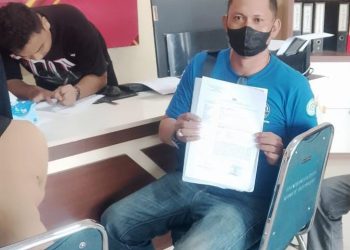 Diduga Gadai Mobil Rental Oknum Anggota Brimob Kota Makassar Bersama Istri Menipu Warga Kabupaten Bone Puluhan Juta 