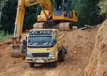 Kapolres Bone Diminta Tangkap EG oBersama Alang Suami Istri Kebal Hukum Menambang Ilegal Di Kecamatan Mare Kabupaten Bone Merusak Lingkungan.