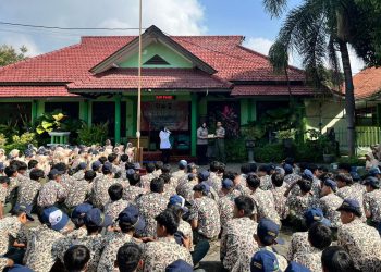 Polres Probolinggo Kota Masuk Sekolah, Bekali Ratusan Siswa SMPN 4 Ilmu Anti Bullying