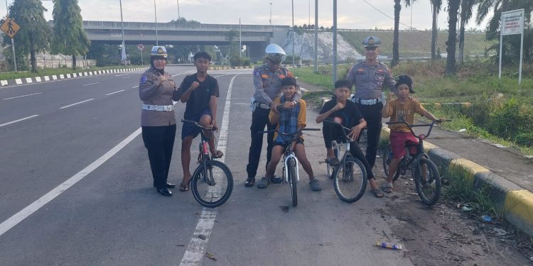 Satlantas Polres Langkat Intensifkan Edukasi “Asmara Subuh” di Stabat, Tekan Risiko Laka Lantas