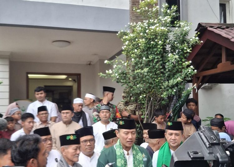 Ketum PB Mathla’ul Anwar Terima Menko Infrastruktur AHY dan Menteri Transmigrasi