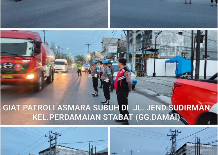 Semangat Ramadhan, Polres Langkat Bersama Jajaran Bagikan 100 Nasi Sahur