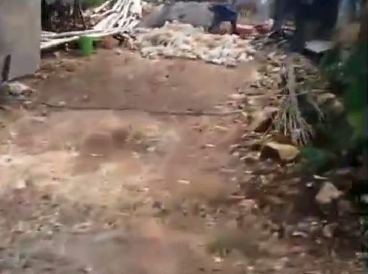 Di Duga Telah Terjadi Pembiaran Oleh Satpol-PP Kabupaten Tuban, Bangunan Tower Telekomunikasi Tak Berizin Di Desa Ngandong, Kecamatan Grabakan, Abaikan Penyegelan Sebanyak 3 Kali.
