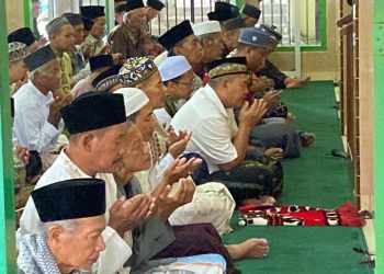 Kegiatan Idul Fitri Di Masjid Al-Abror Bermenara Menor: Materi Khutbah Bikin Jamaah Tergugah
