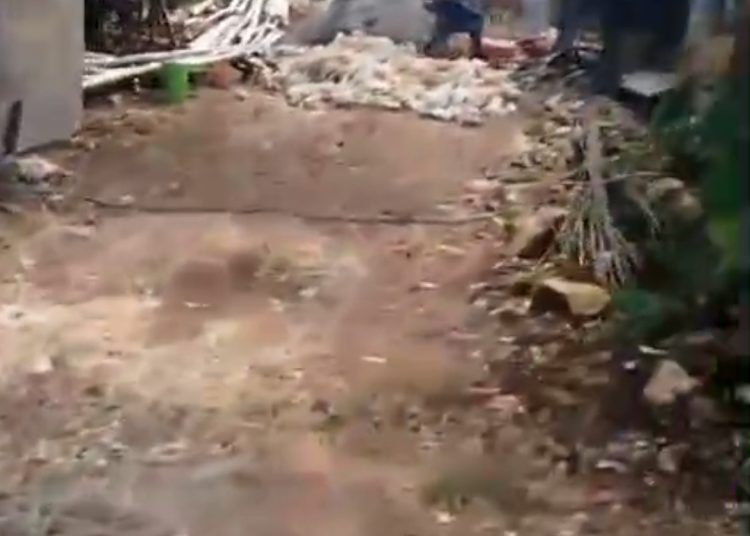 Di Duga Telah Terjadi Pembiaran Oleh Satpol-PP Kabupaten Tuban, Bangunan Tower Telekomunikasi Tak Berizin Di Desa Ngandong, Kecamatan Grabakan, Abaikan Penyegelan Sebanyak 3 Kali.