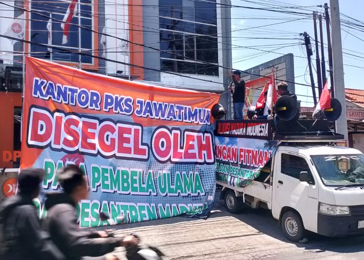 *Tak Cukup Minta Maaf, AMI Tekan PKS Pecat Aboe Bakar ! Wajib Sujud Maaf ke Ulama Madura*