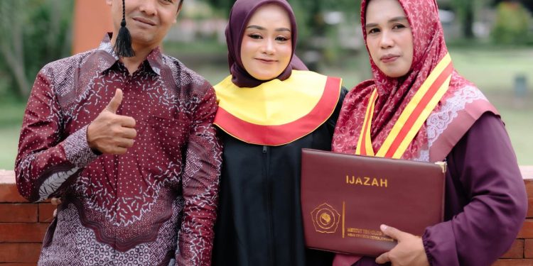 Sering Lihat Ayah Sesak Napas, Goviva Nur Aini Bertekad Jadi Tenaga Medis Profesional