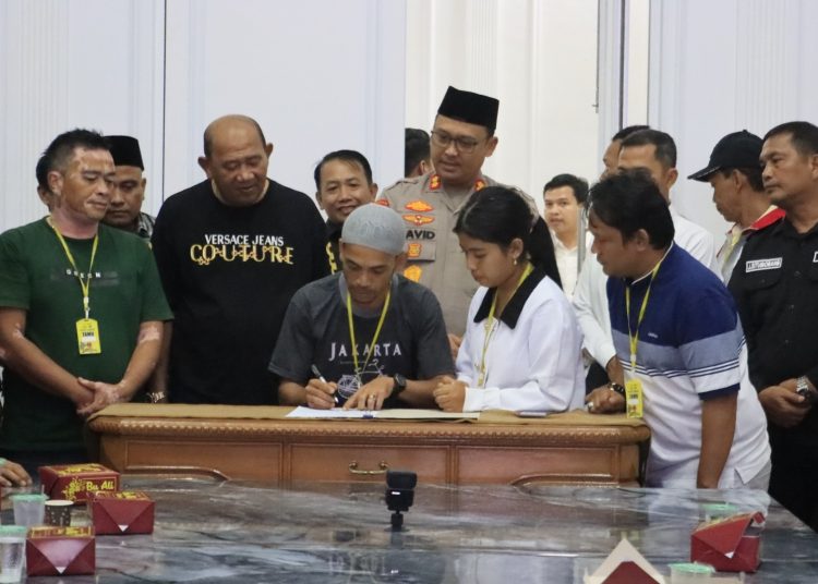 *Kapolres Langkat, Bupati Langkat, DPRD, dan Kejari Gelar Forum Silaturahmi Forkopimda, Kasus Saling Lapor Berakhir Damai Lewat Musyawarah*