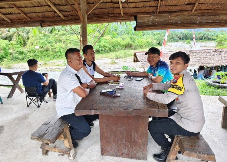 *Bhabinkamtibmas Polsek Bahorok Sambangi Warga, Ajak Jaga Kamtibmas dan Cegah Bahaya Narkoba*