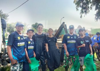 Relawan Kelurahan Babat Merujuk Pada Hari Bumi : Sampah Adalah Amanah