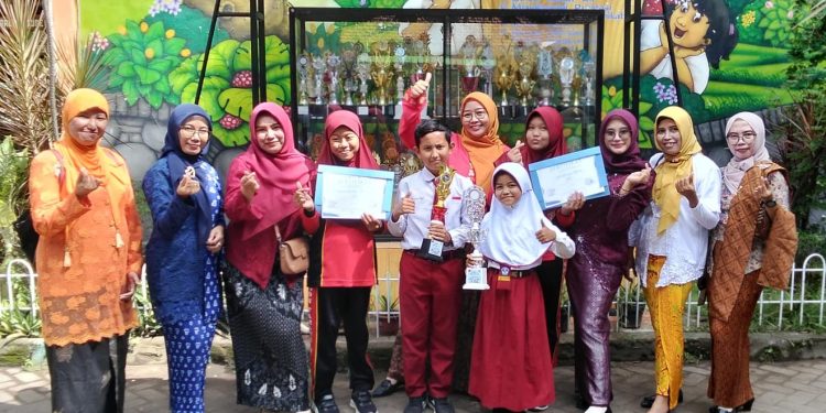 Harumkan Nama Sekolah, Alfan Siswa SDN Tamansari II Sabet Juara 1 Olimpiade TKA