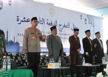 *Kapolres Langkat Hadiri Wisuda Santri Pondok Pesantren Modern Taajussalam, Wujud Dukungan Polri Terhadap Pendidikan dan Generasi Muda*