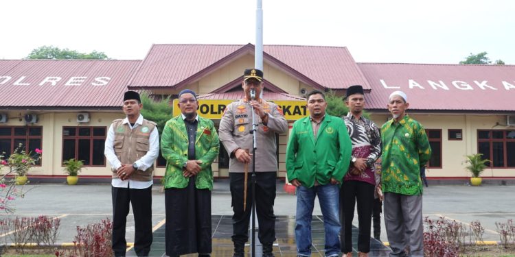 Kapolres Langkat Terima Penghargaan Dari Syarikat Islam, Wujud Sinergi Polri Dan Ulama Menjaga Kamtibmas