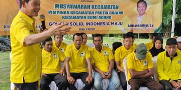 Darwis Nahkodai PK Partai Golkar Bumi Agung, Dr Darlian Pone Tekankan Penguatan Soliditas Kader