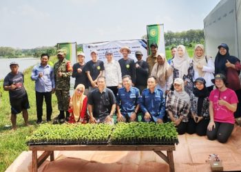 Mahasiswa Prancis Butuh Iklim Tropis Tanam Melon Di Lamongan Penuh Optimis