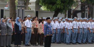 Upacara Hardiknas dan Otoda, Wabup Tuban : Pendidikan dan Otonomi Daerah Sebagai Pilar Pembangunan