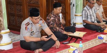 Polres Langkat Gelar Binrohtal Islam dan Kristen Wujudkan Personil Beriman, Humanis dan Berintegritas