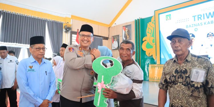 *Kapolres Langkat Apresiasi Pendistribusian Bantuan Baznas untuk Masyarakat yang Membutuhkan*