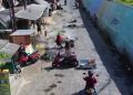 Kompak Sejumlah Warga Lingkungan Rt.3 Rw.7 Gerdu Kelurahan Banaran Perbaikan Jalan .