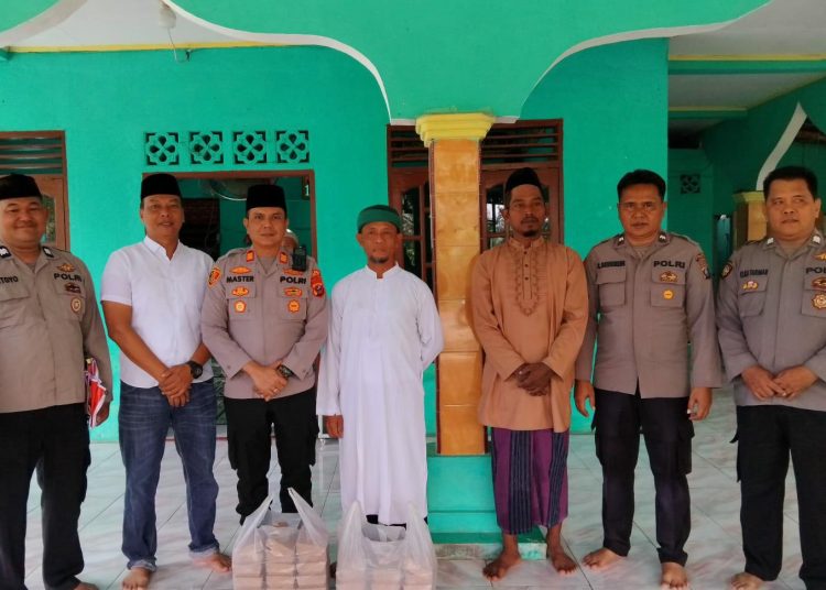 Serap Aspirasi Warga, Polsek Salapian Gelar Jumat Curhat di Desa Naman Jahe