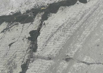 Proyek Pembangunan Pengecoran Jamula Plaosan-Pucakwangi Babat Yang Nilainya Milyaran Baru Beberapa Bulan Sudah Retak-retak pecah