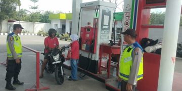 Guna Menjaga Keamanan Wilayah, Polsek Padang Tualang Rutin Melaksanakan Patroli Obyek Vital Pada SPBU