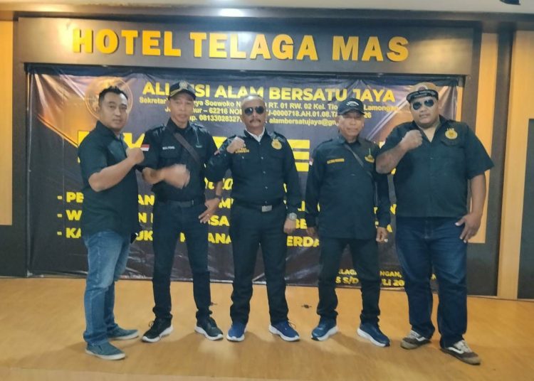 Penutupan Diklat Ke-III Aliansi Alam Bersatu Jaya Berlangsung Khidmat, Diakhiri Pembagian Sertifikat Peserta