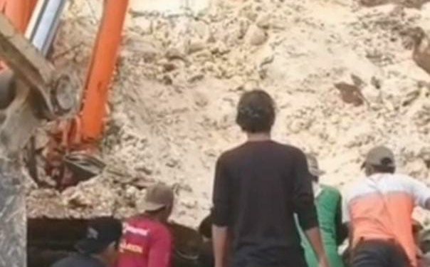 Kinprojamin “: Minta Kapolres Bone Tangkap Pemilik Tambang Lampoko Mengakibatkan Warga Meninggal Dunia